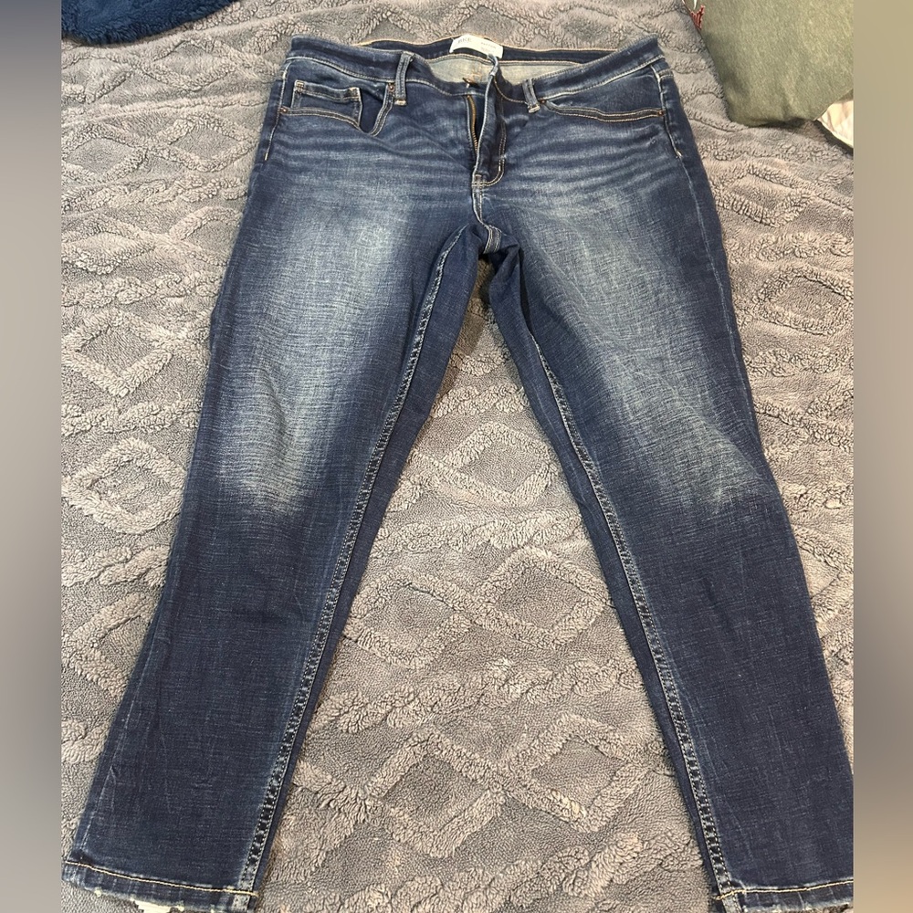 BKE woman’s ankle jeans 31